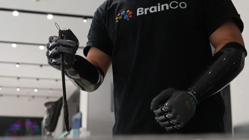 以下是一些备受关注的免费OA协同办公软件排名：
